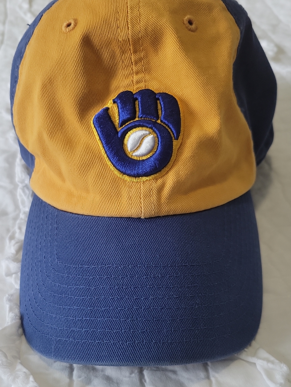 Milwaukee Brewers Baseball Hat Cooperstown Collection Large EUC